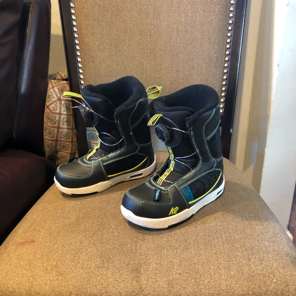 Children’s K2 clicker snowboard boots